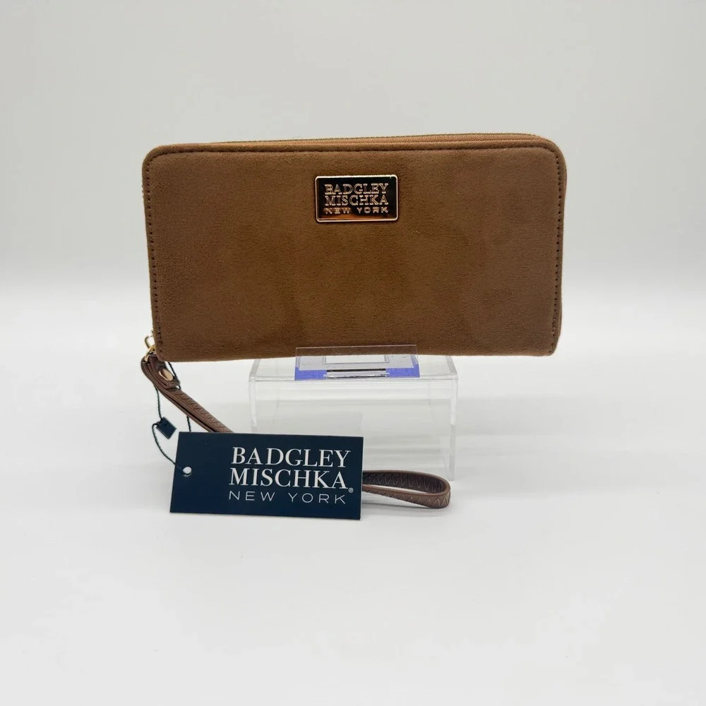 Badgley Mischka Brown Faux Suede Zip Around Wristlet Continental Wallet NEW